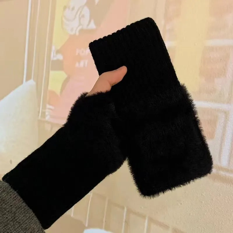 ❄️ MinkTouch™ Fingerless Gloves — Soft Winter Warmth with Timeless Grace