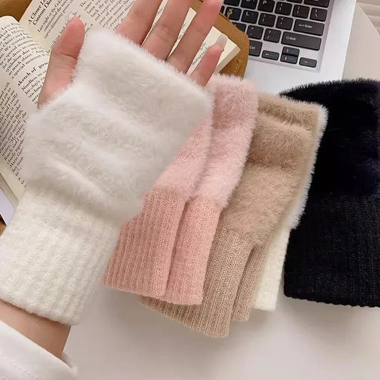 ❄️ MinkTouch™ Fingerless Gloves — Soft Winter Warmth with Timeless Grace